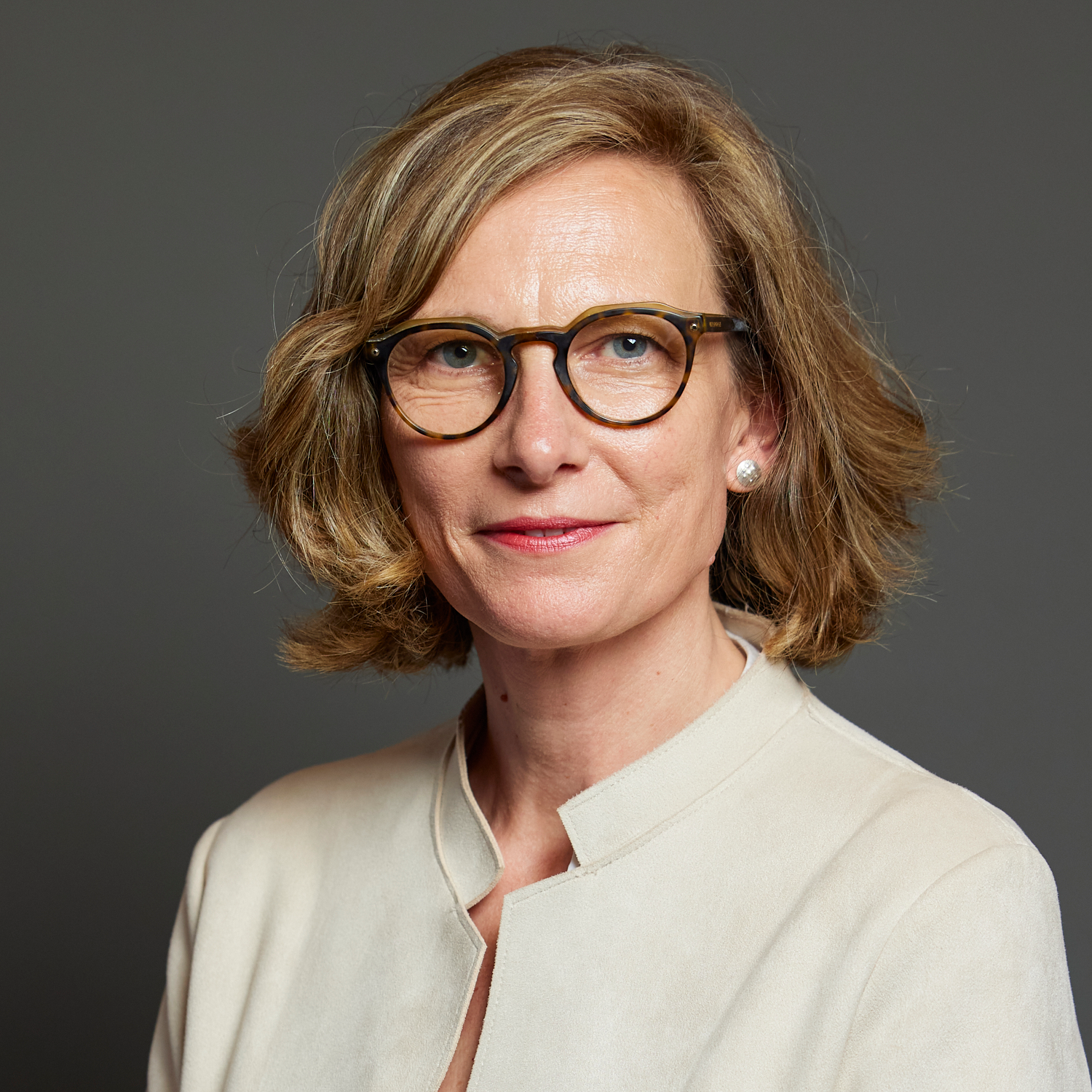 Official portrait of Catherine Fookes MP